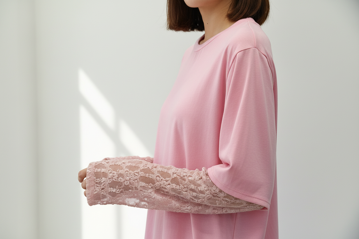 Κοντινό πλάνο δαντελένια μανίκια